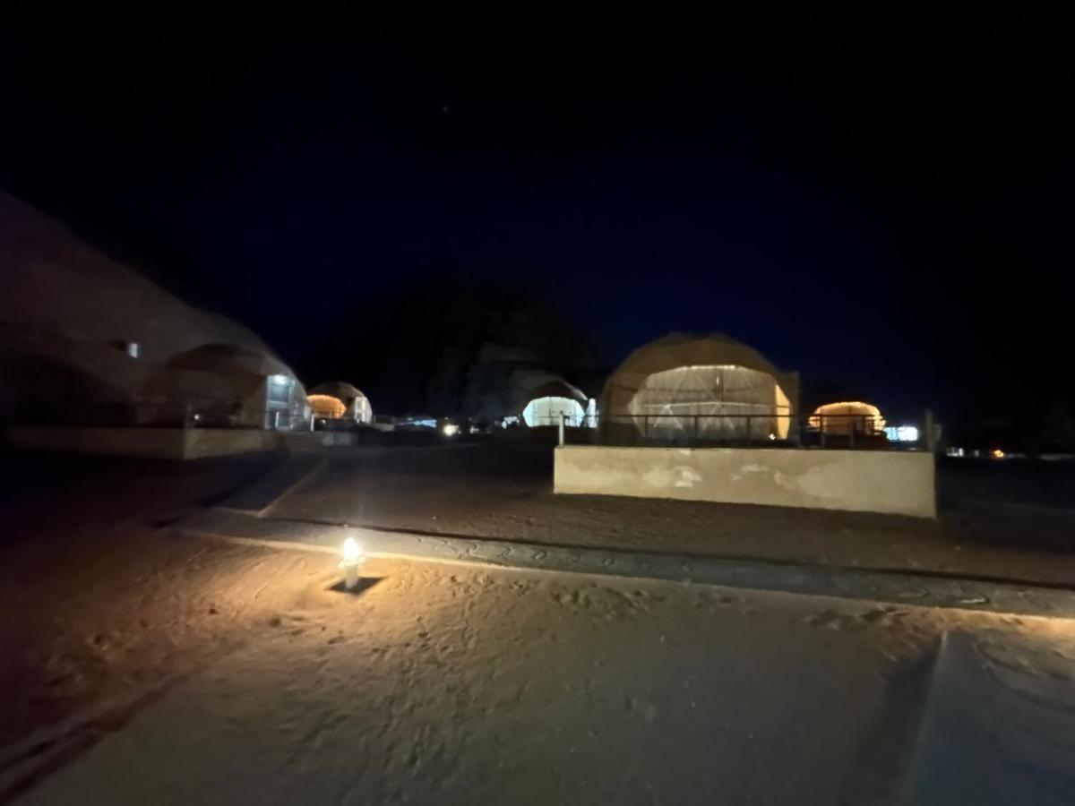 Wadi Rum Hugo Camp Exterior photo